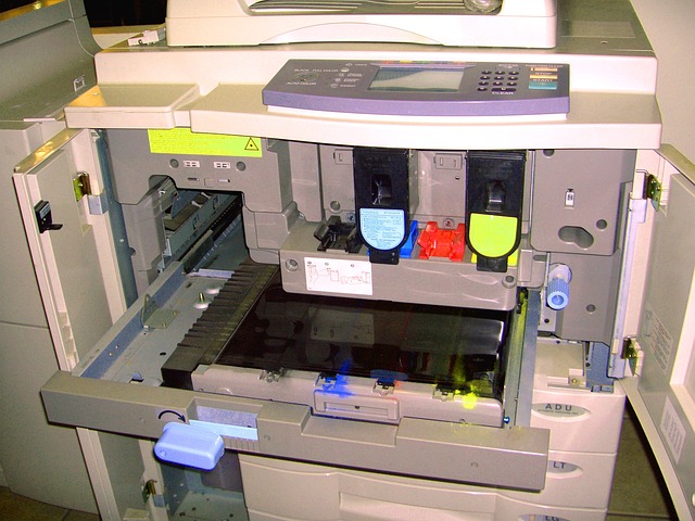 Laser and photocopy printer in an office.